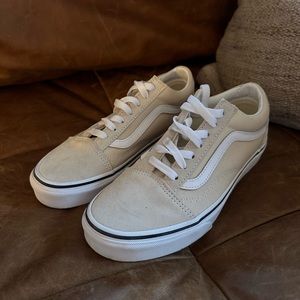 Like new size 7 Old Skool vans sneaker - French oak